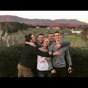 Meet your Posher, Bryson